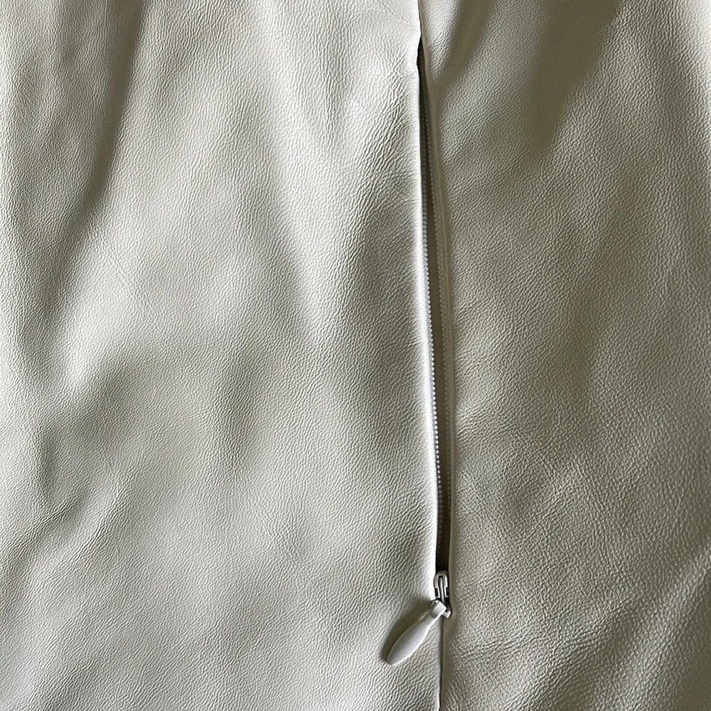 Jacket - Picture 3 of 4